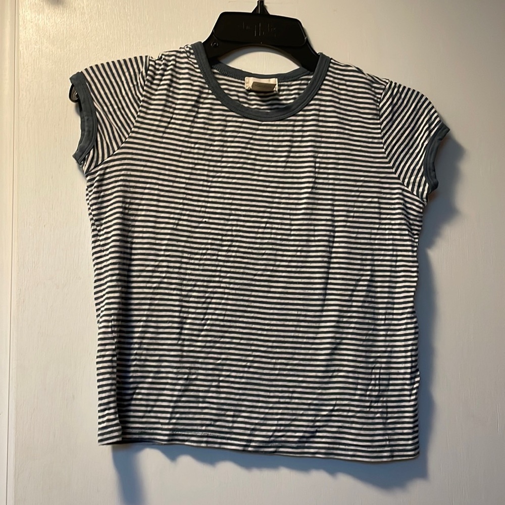 Mid cropped shirt